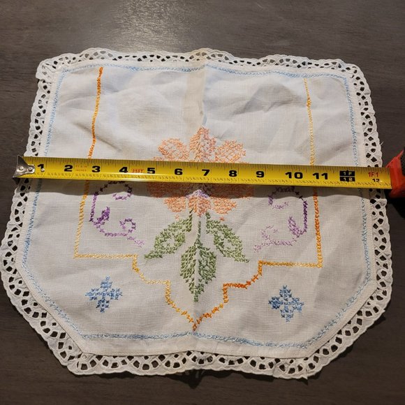 VTG Embroidered Orange Floral Vanity TV Console Table Topper - Picture 5 of 5